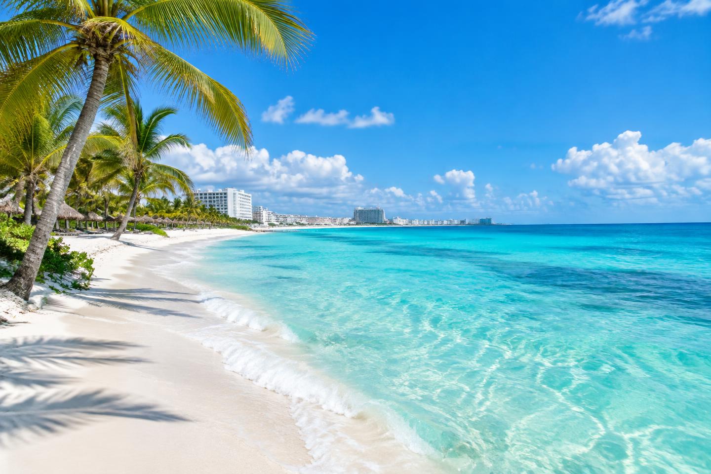 El mar abierto de Cancún
